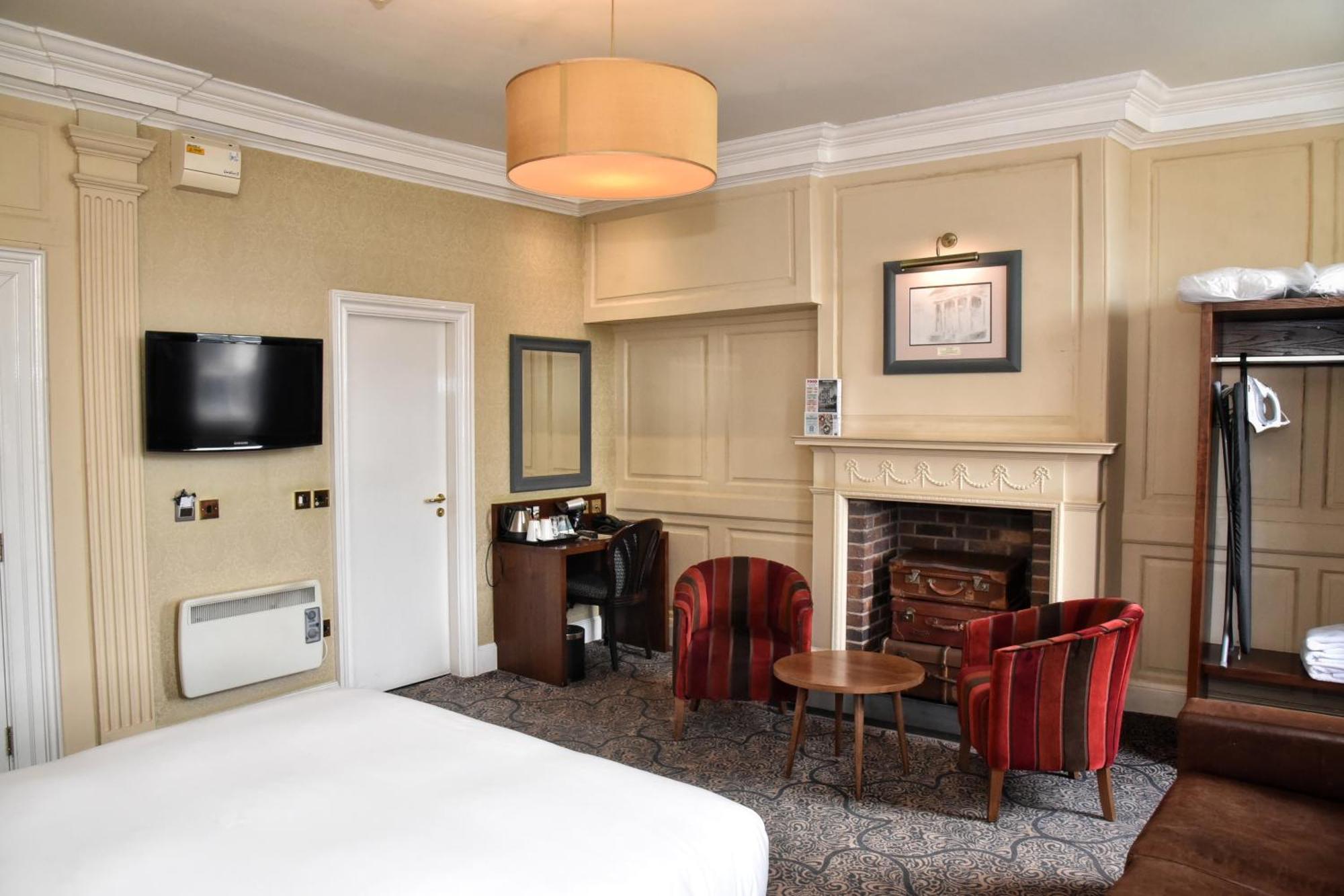 The Castle Hotel Wetherspoon Ruthin Zewnętrze zdjęcie