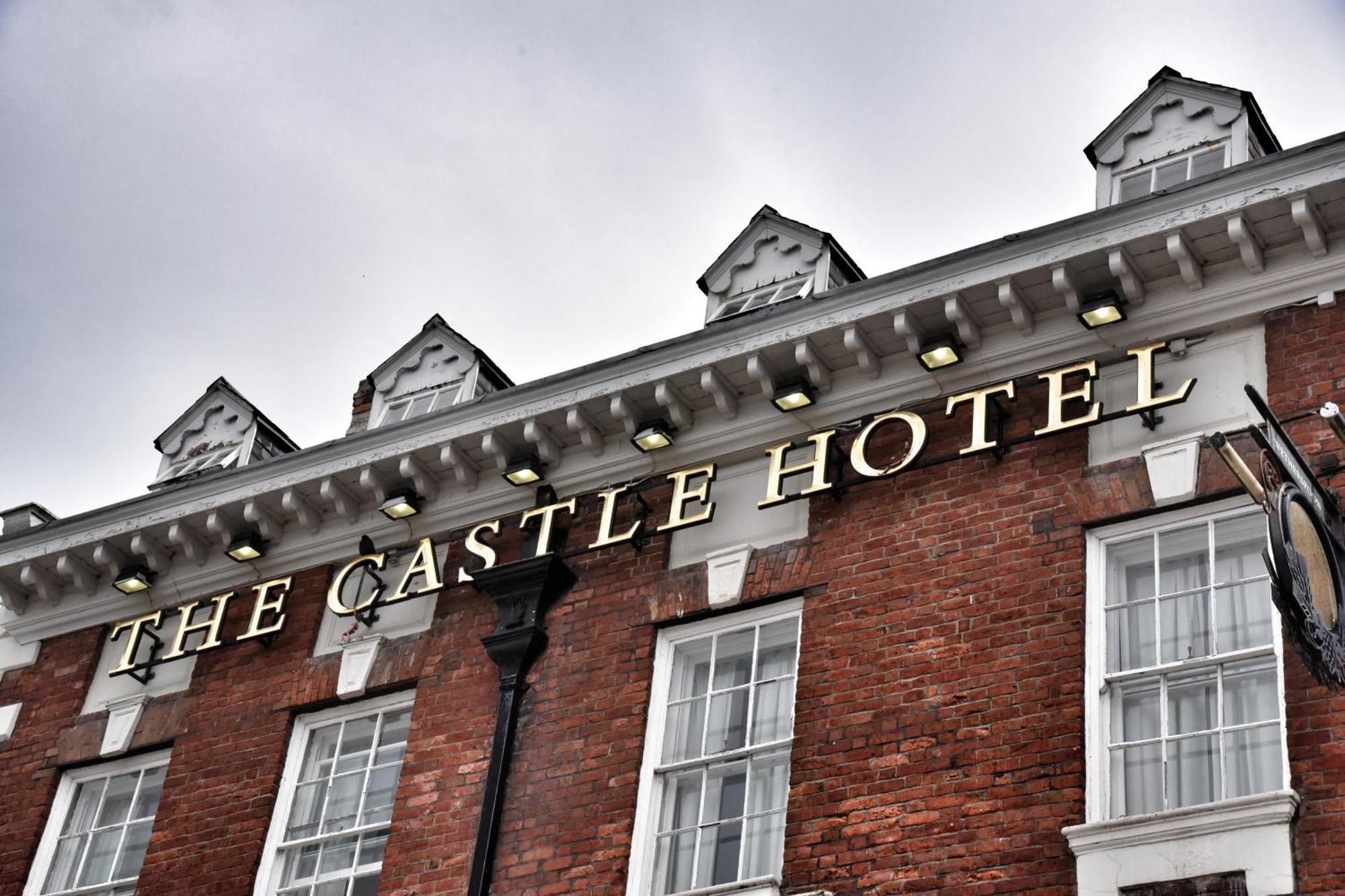 The Castle Hotel Wetherspoon Ruthin Zewnętrze zdjęcie