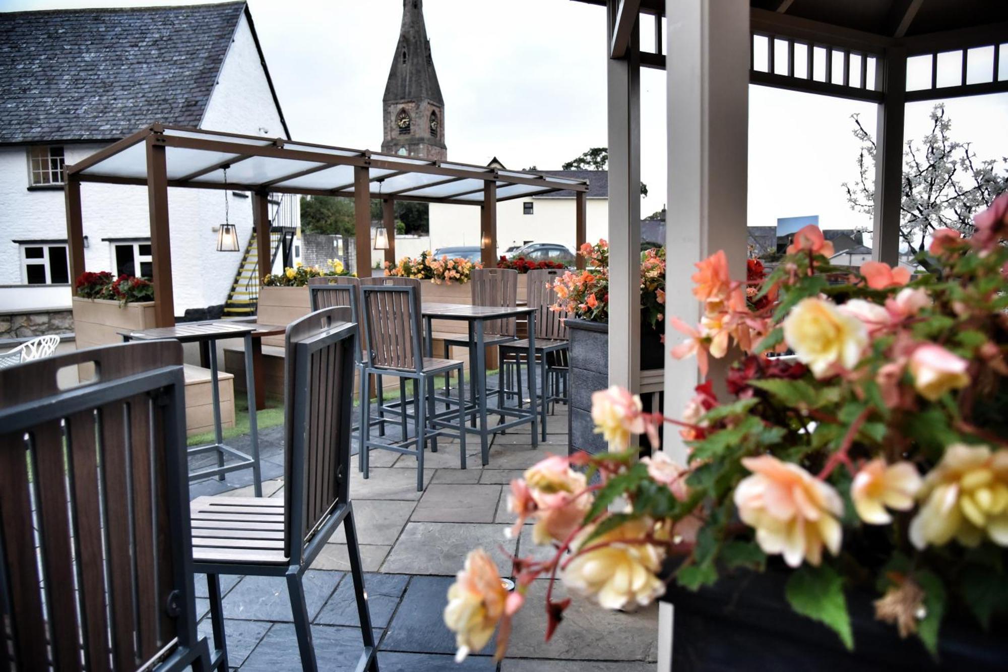 The Castle Hotel Wetherspoon Ruthin Zewnętrze zdjęcie