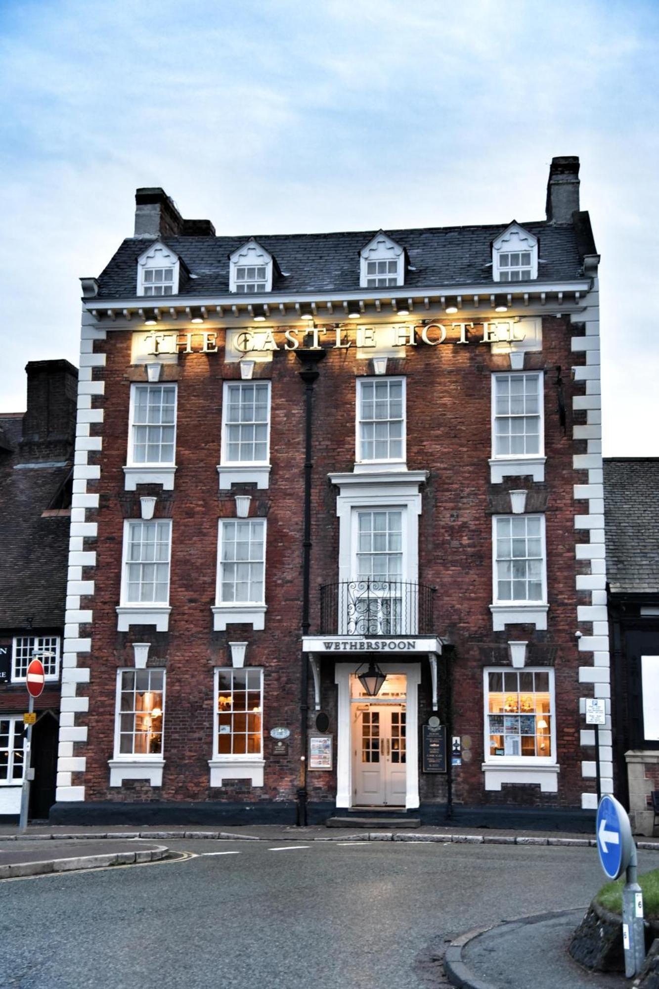 The Castle Hotel Wetherspoon Ruthin Zewnętrze zdjęcie