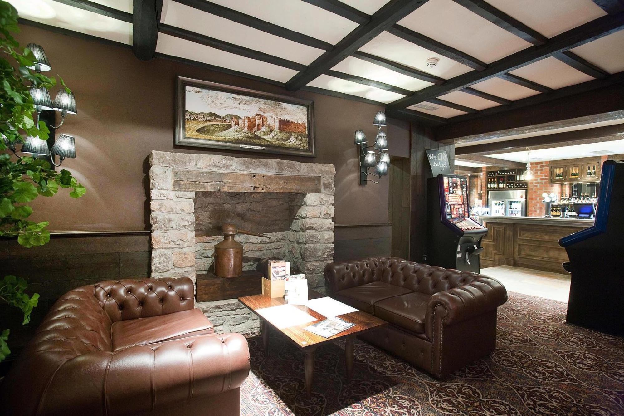 The Castle Hotel Wetherspoon Ruthin Zewnętrze zdjęcie