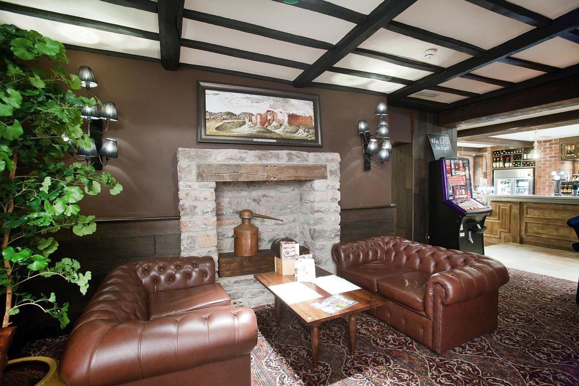 The Castle Hotel Wetherspoon Ruthin Zewnętrze zdjęcie